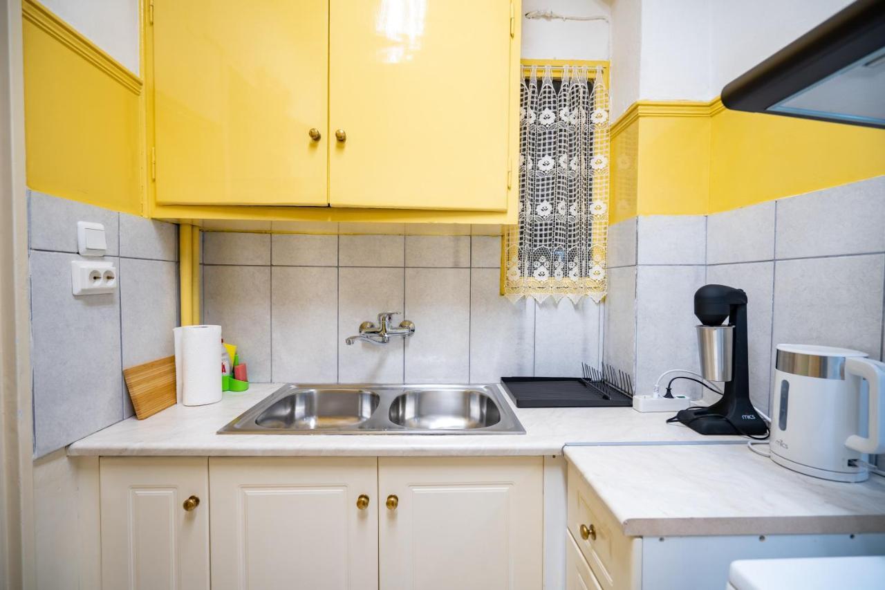 Ampelokipi Metro St. 2 Bedrooms 6 Pers. Apartment Athens Exterior photo