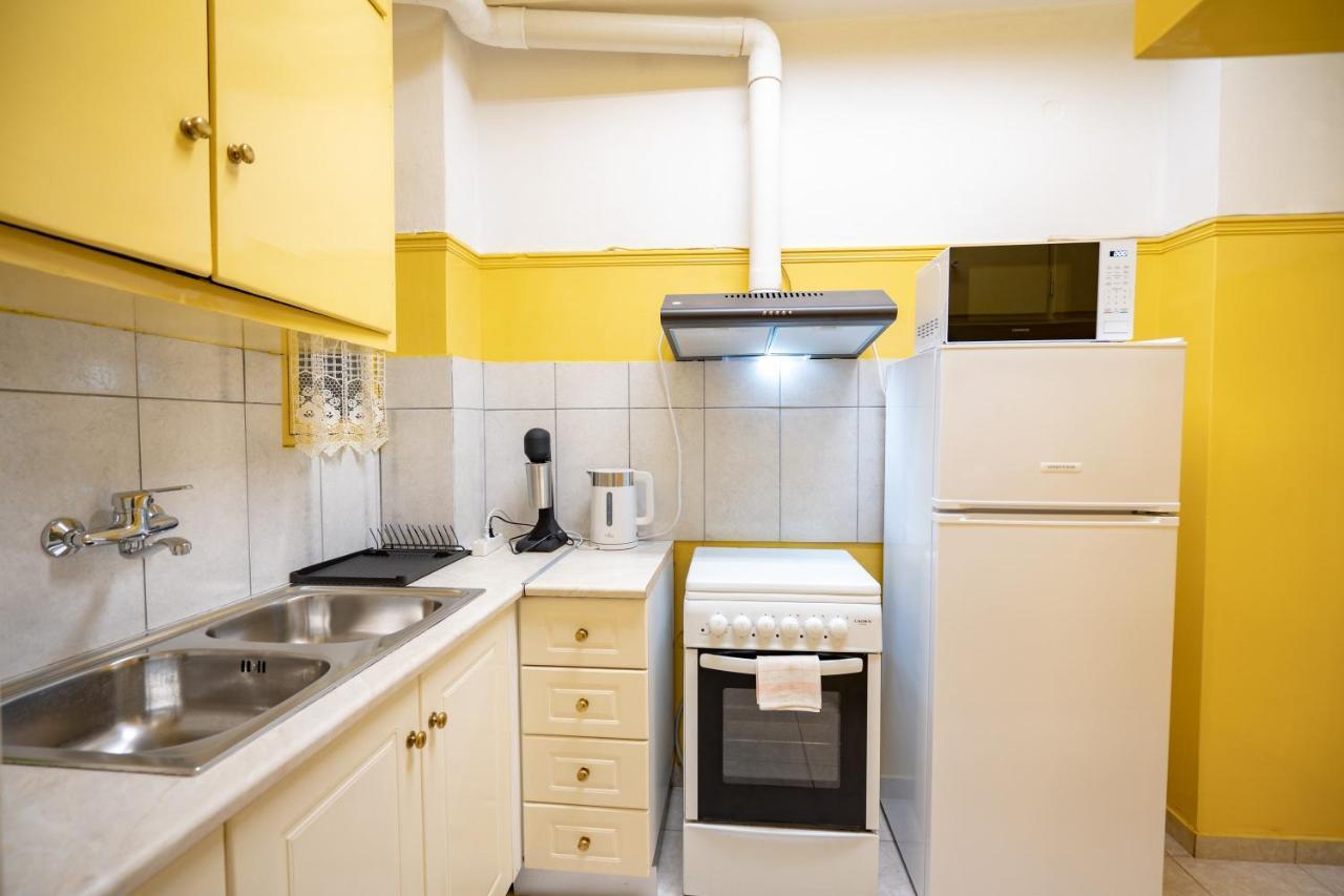 Ampelokipi Metro St. 2 Bedrooms 6 Pers. Apartment Athens Exterior photo